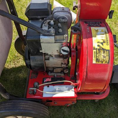 MTD Yard 5 hp Vacuum/Blower Model 135212