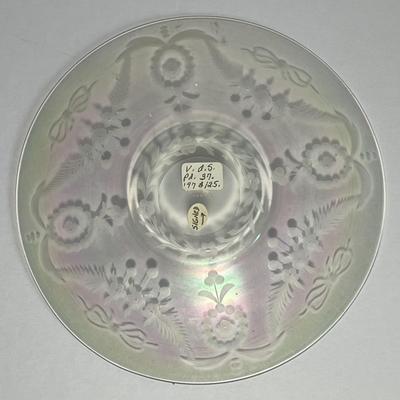 Antique Iridescent Hawkes/Steuben Verre De Soie Salad Dish 7" Diameter as Pictured. (No Damage but May Need Cleaning).