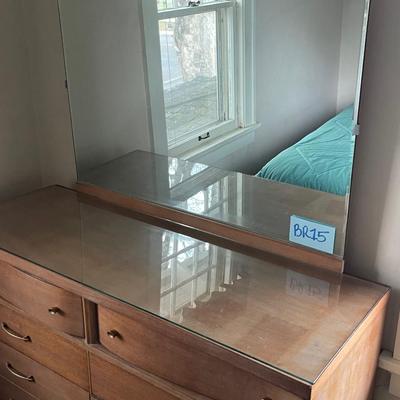 BR15-Dresser with Mirror