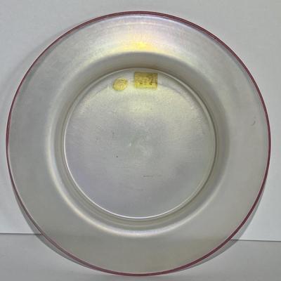 Antique Iridescent Steuben Verre De Soie Pink Glass Salad Dish 8-3/8" Wide as Pictured. (No Damage but May Need Cleaning).