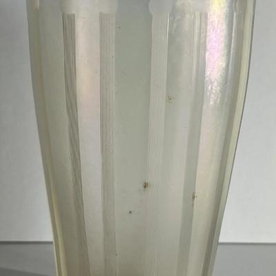 Antique Iridescent Steuben Verre De Soie Vase 7-1/4" Tall as Pictured. (No Damage but May Need Cleaning).