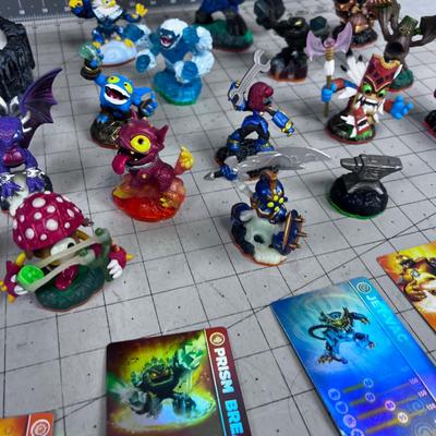 Large Collection of Skylanders Figurines 