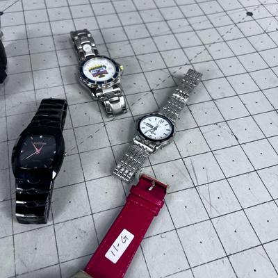 Lot of Men's Wrist Watches 