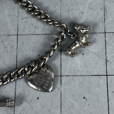 VINTAGE Elvis Presley Gold Toned CHARM Bracelet 