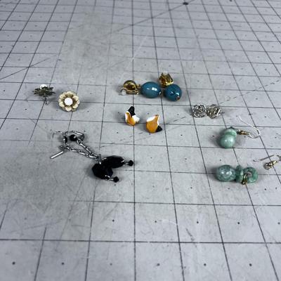 Group of Smaller Earrings 