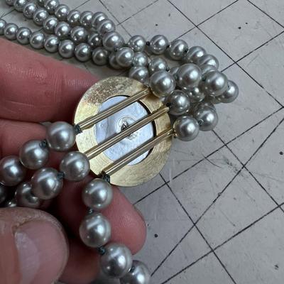 Gray Pearl With LARGE Pendants in the Middle