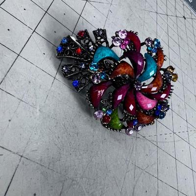 Be-Jeweled: the Most INCREDIBLE Hair Clip EVER!!