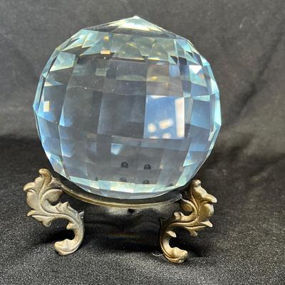 Silverstri Crystal ball