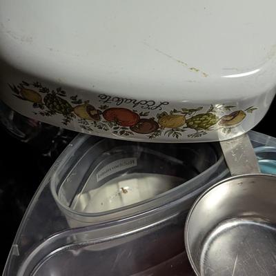 Kitchen Items With Deluxe Trunk Locker
