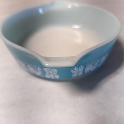 Pyrex Butterprint Dish