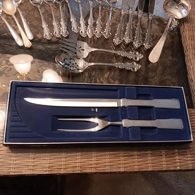 TOWLE CARVING SET AND MOSTLY STAINLESS STEEL ONIEDA MISMATCHED FLATWARE