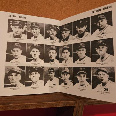 1945 World Series Program (BPR-DW)