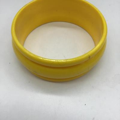 Yellow fashion bracelet