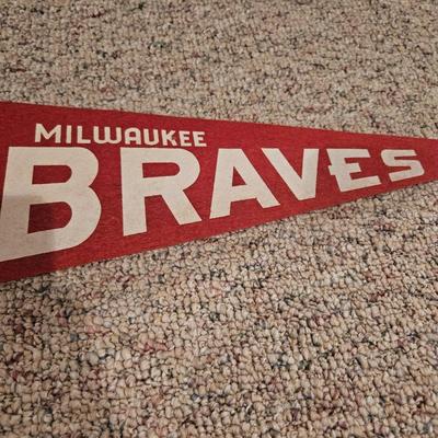 Milwaukee Braves Penant and 1914 Felt Baseball Blanket (BPR-DW)