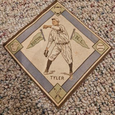 Milwaukee Braves Penant and 1914 Felt Baseball Blanket (BPR-DW)