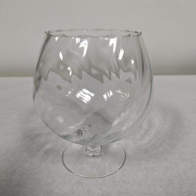 Party Lite Clear Glass Footed Newport Snifter With Rippled Rim