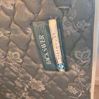 Ornate White Iron Bed Frame (UB3-DZ)