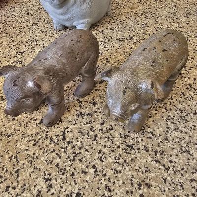 Brood of Charming Pig Planters & Yard Decor (G-JS)