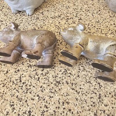 Brood of Charming Pig Planters & Yard Decor (G-JS)