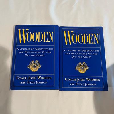 John Wooden Signed Photo & Book & More (BPR-MG)