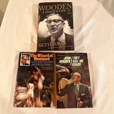 John Wooden Signed Photo & Book & More (BPR-MG)