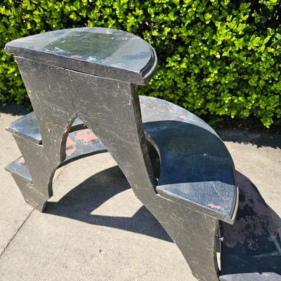 Wooden Half-Round Plant Stand (G-JS)