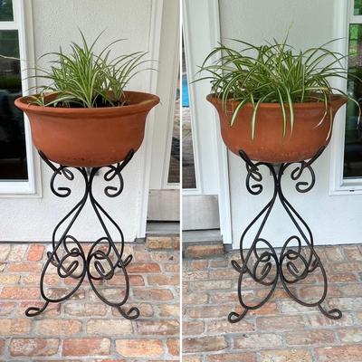 Pair (2) Terracotta Planters With Metal Stands ~ *Read Details