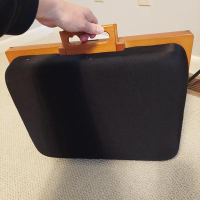 Easels, Art Supplies and more (B2-BBL)