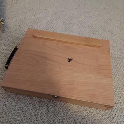 Easels, Art Supplies and more (B2-BBL)