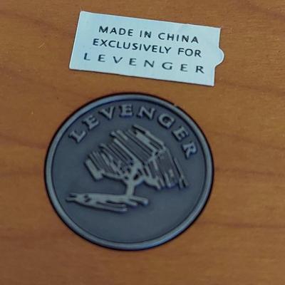 Easels, Art Supplies and more (B2-BBL)