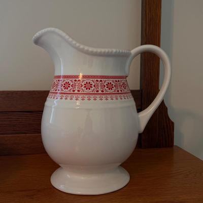 Pitcher & Basin w/ Hand-Stitched Towels (UB3-DZ)