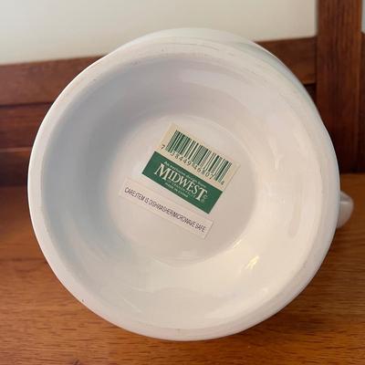 Pitcher & Basin w/ Hand-Stitched Towels (UB3-DZ)