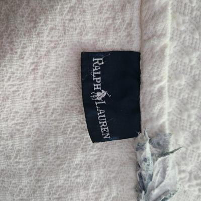 Queen Size Cane Sleigh Bed and Bedding (B1-DW)