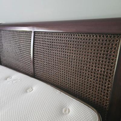 Queen Size Cane Sleigh Bed and Bedding (B1-DW)