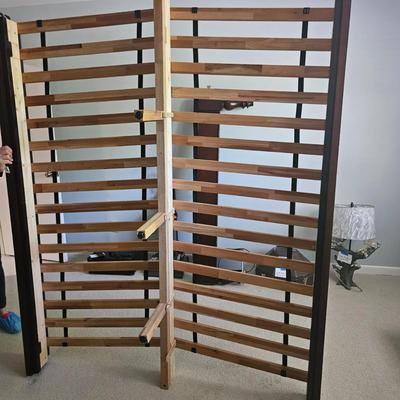 Queen Size Cane Sleigh Bed and Bedding (B1-DW)