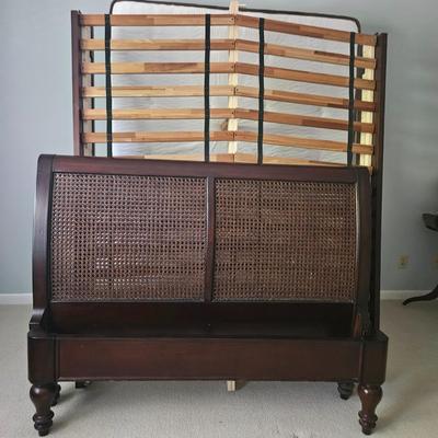 Queen Size Cane Sleigh Bed and Bedding (B1-DW)