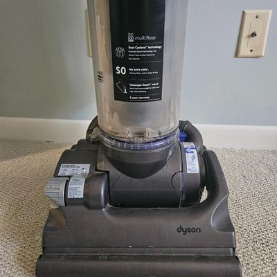 Dyson DC33 Vacuum (B1-DW)