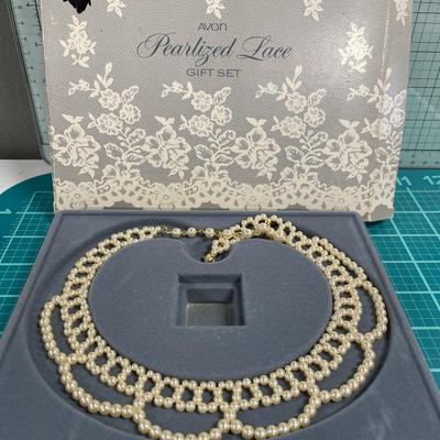 Vintage Avon Pearlized Lace necklace only