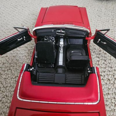 Six Die Cast Ford Mustangs and More (B1-DW))