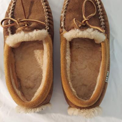 Size 12/13 Slippers by North Face, L.L. Bean and more (B1-BBL)