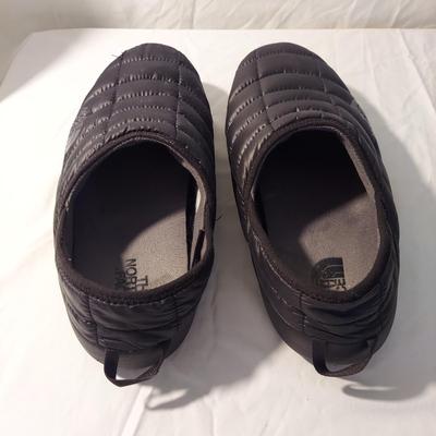 Size 12/13 Slippers by North Face, L.L. Bean and more (B1-BBL)
