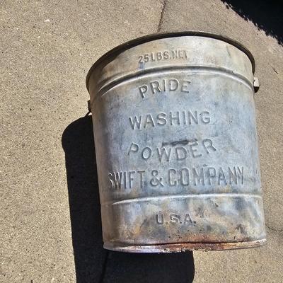 Assortment of Galvanized Tubs & Buckets (G-JS)