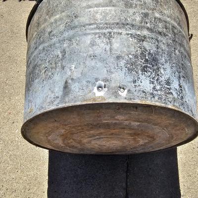 Assortment of Galvanized Tubs & Buckets (G-JS)