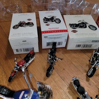 Lot of hallmark and other Harley Davidson minutures replica collectors items