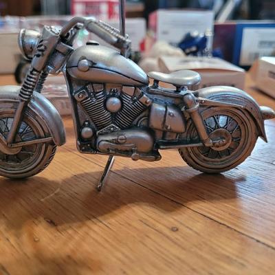 Lot of hallmark and other Harley Davidson minutures replica collectors items