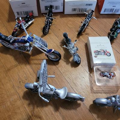 Lot of hallmark and other Harley Davidson minutures replica collectors items