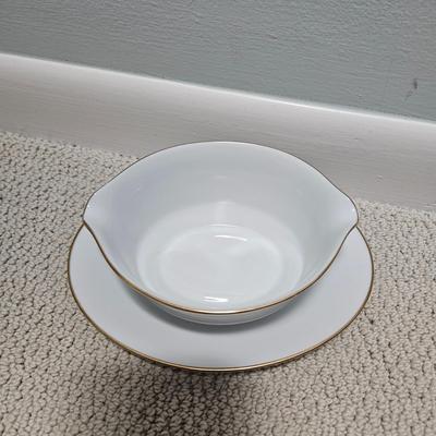 Noritake Doral Maroon China Set (B1-DW)