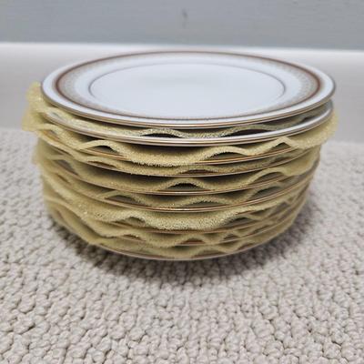 Noritake Doral Maroon China Set (B1-DW)