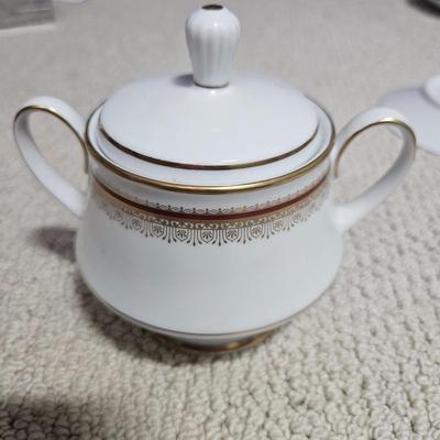 Noritake Doral Maroon China Set (B1-DW)
