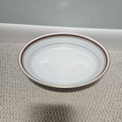 Noritake Doral Maroon China Set (B1-DW)